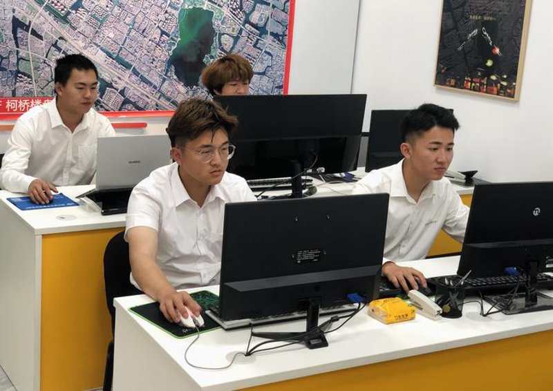 商务信息咨询：洞察商业脉搏